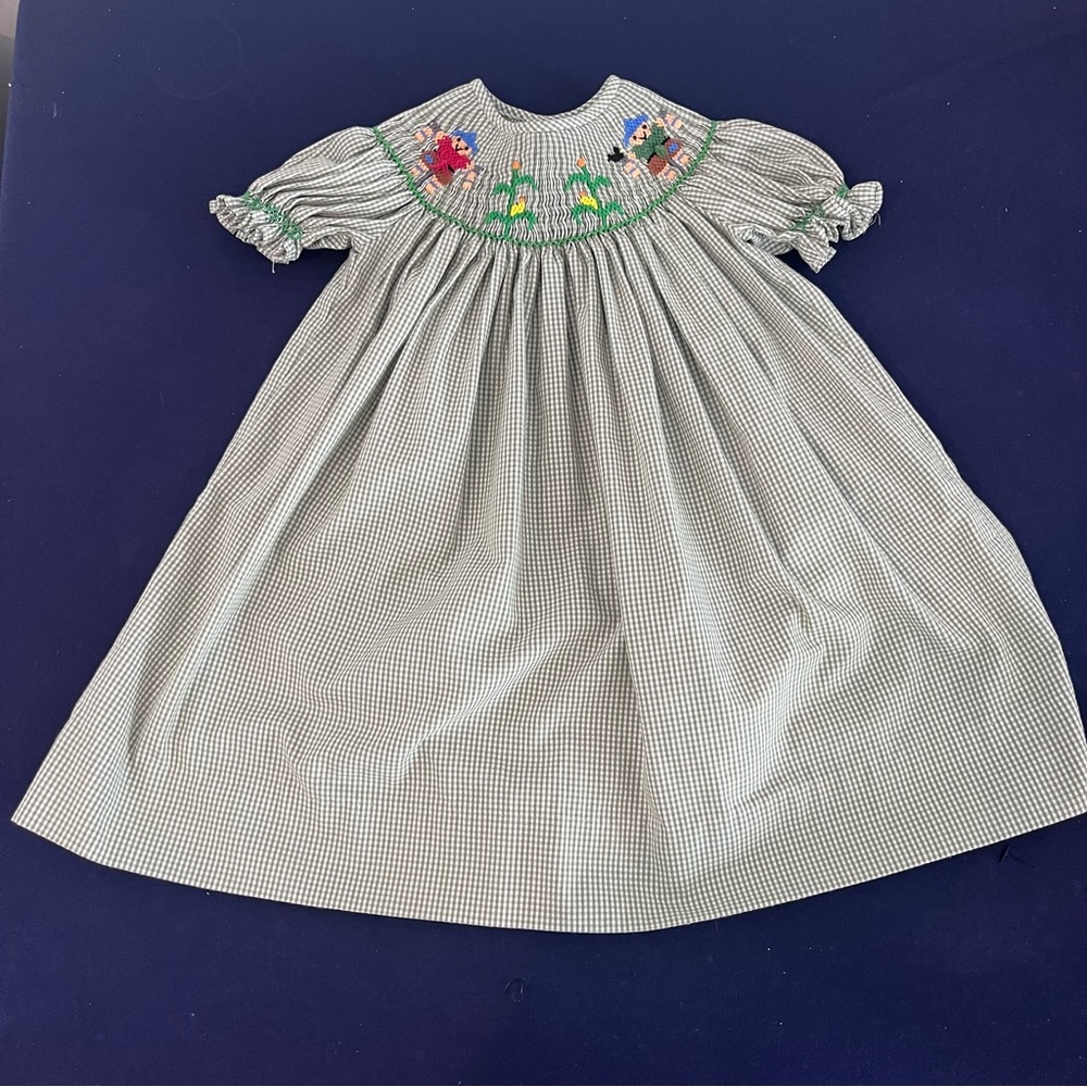 Remember Nguyen Baby Girls Scarecrow Smocked Bishop Dress Green And White 3m